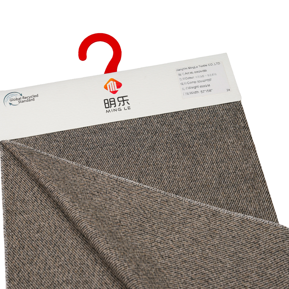 50% 羊毛、40% 聚酯纤维、10% 其他纤维,650克/米,黑色混合棕色 + 烟灰色,梅尔顿面料,ML-S0624-089