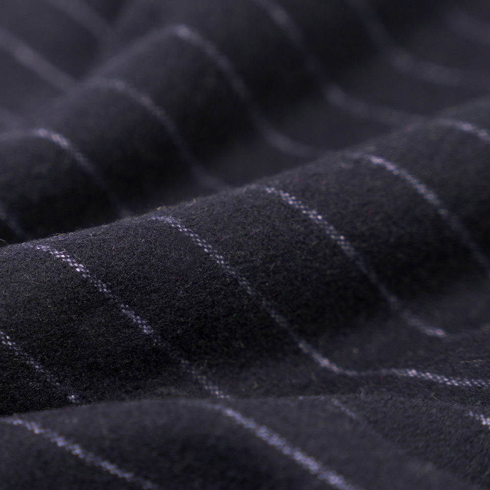 53%羊毛,47%涤纶,350克/米,紫青+白色,竖条纹法兰绒面料,ML-317245X-2