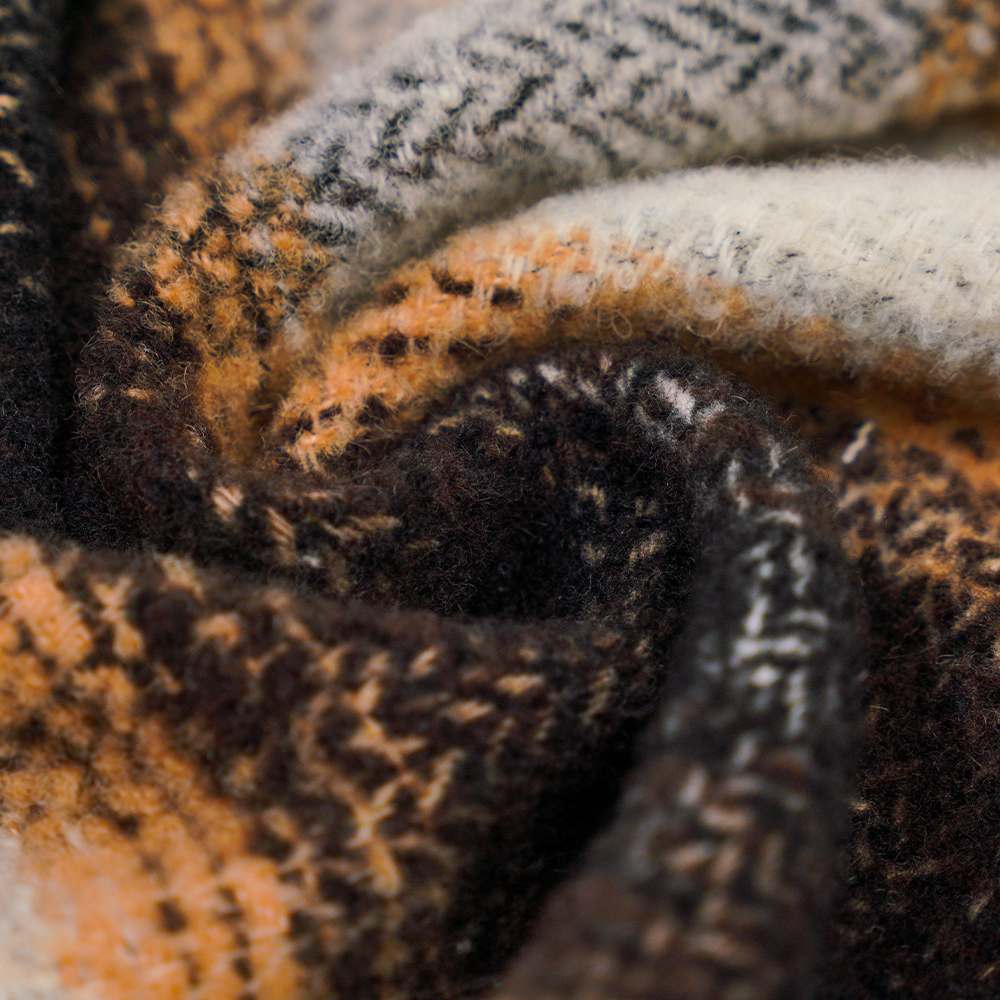 40% 羊毛、60% 聚酯纤维、540G/M、黑白、圆形粗花呢面料、ML-8021071